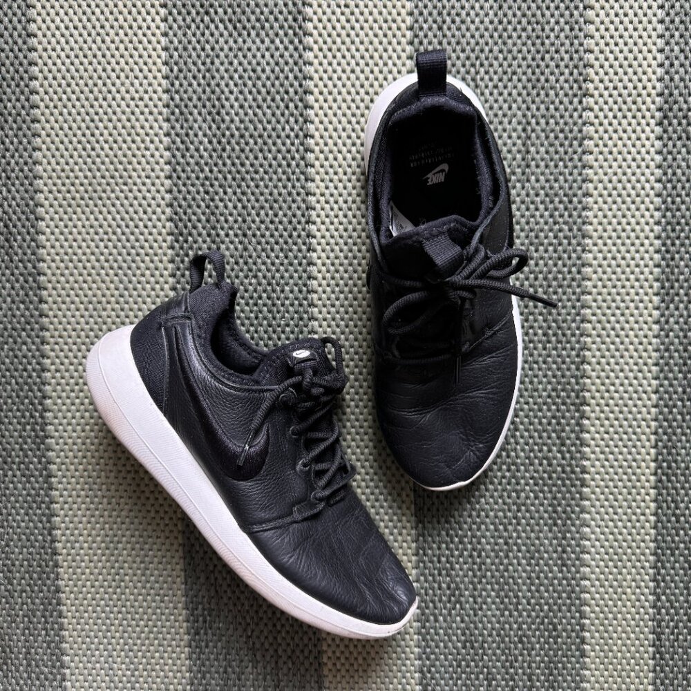 NIKE LEATHER ROSHE RUN